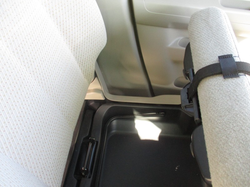 スズキ スペーシア10枚目