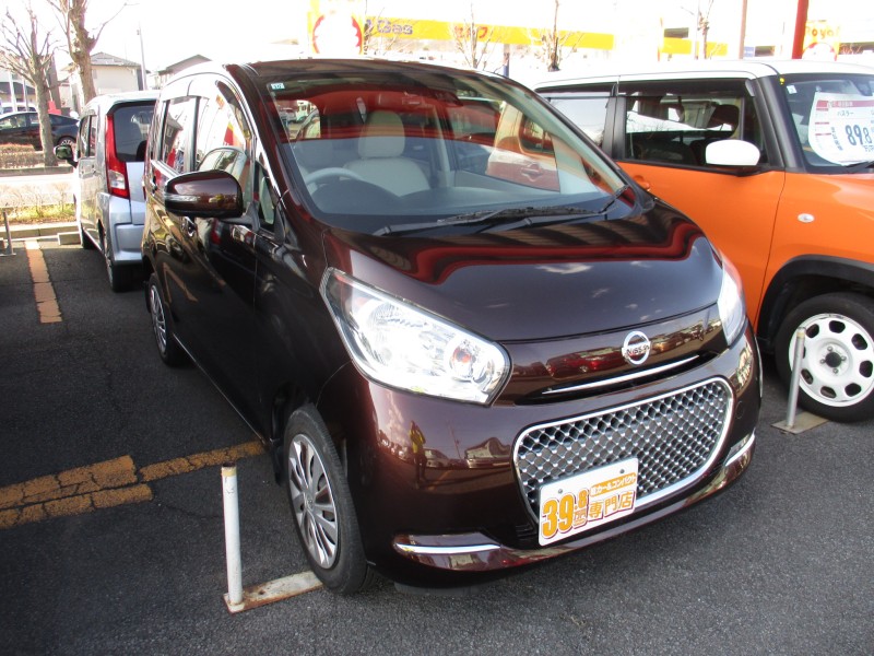 ニッサン デイズ2枚目