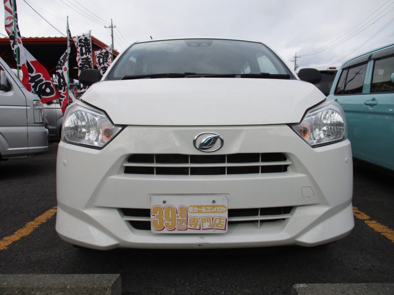 ダイハツ ミライース1枚目