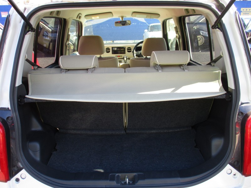 ダイハツ ミラココア6枚目