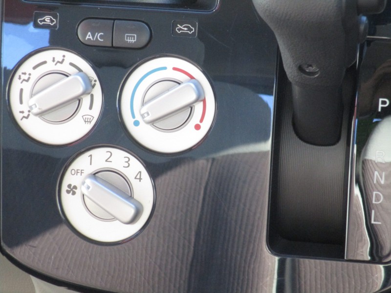 三菱 eKワゴン11枚目