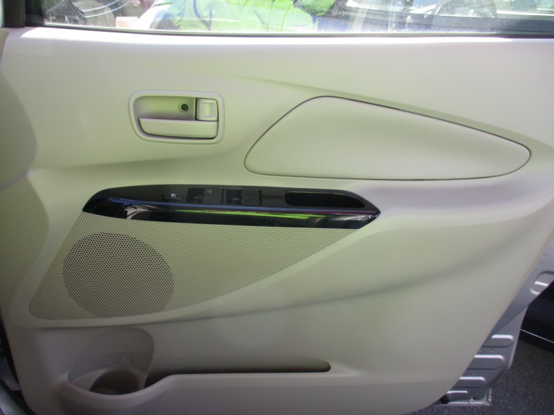 三菱 eKワゴン21枚目