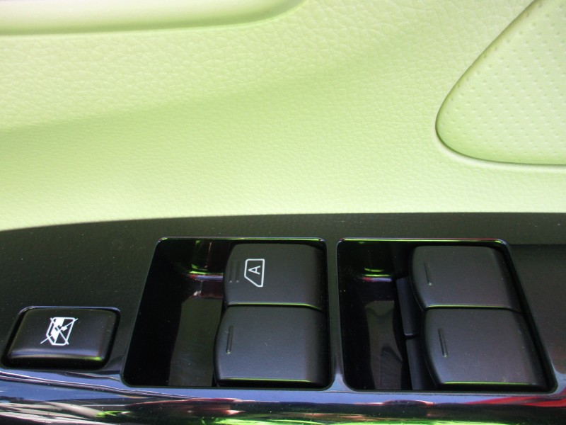 三菱 eKワゴン22枚目