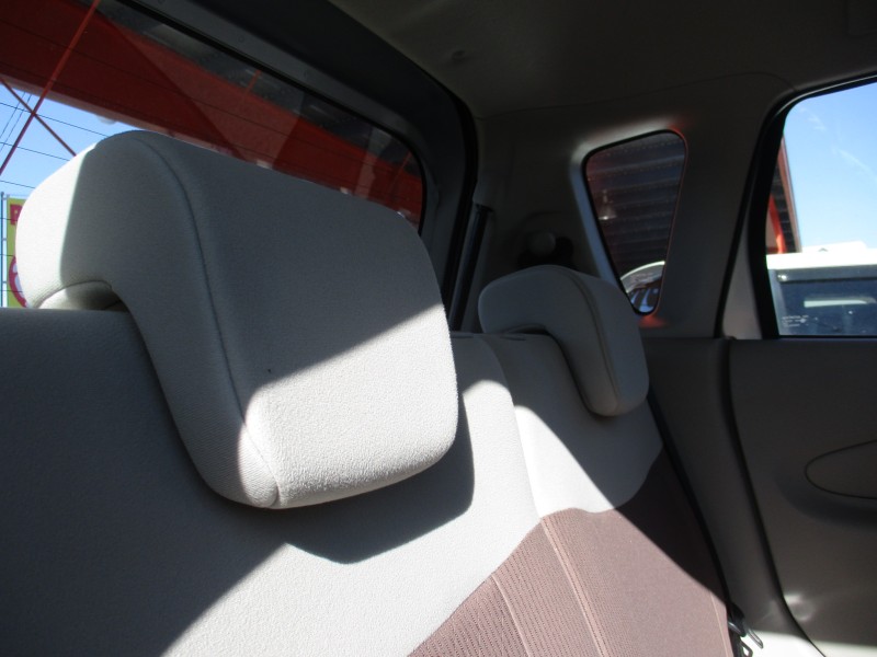 三菱 eKワゴン24枚目