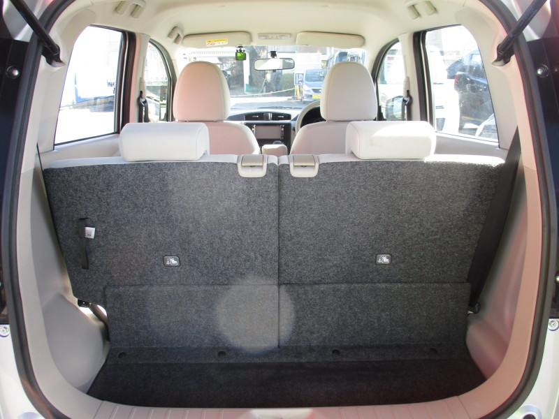 三菱 eKワゴン6枚目