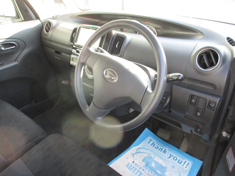 ダイハツ タント8枚目