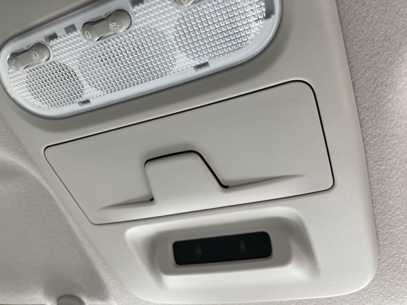 三菱 eKワゴン28枚目