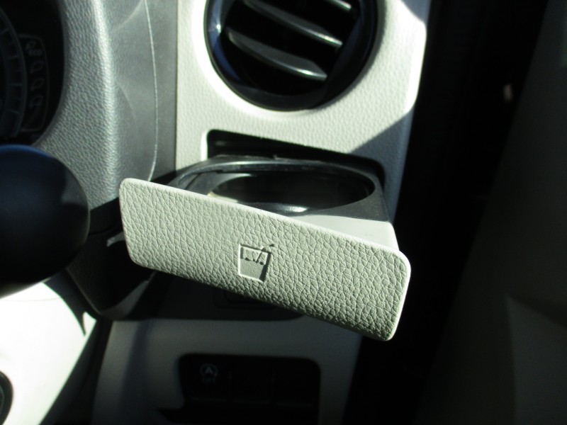 三菱 eKスペース15枚目