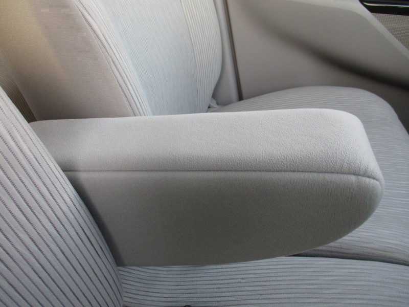 三菱 eKワゴン9枚目