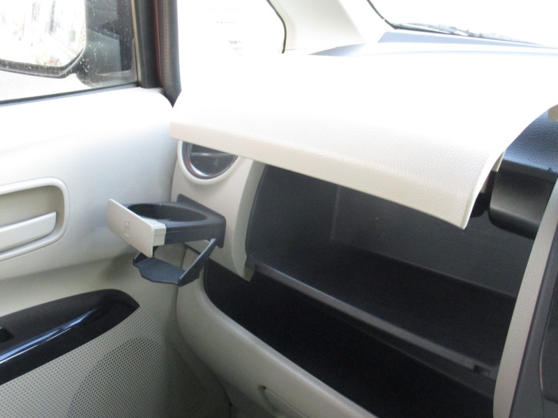 三菱 eKワゴン13枚目