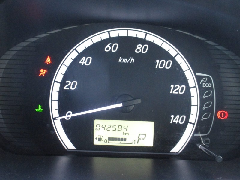 三菱 eKワゴン18枚目