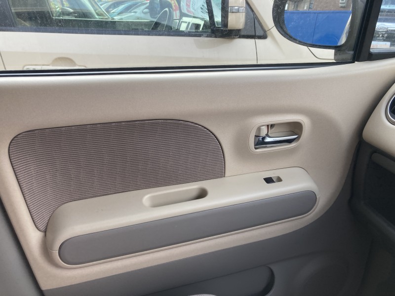 スズキ MRワゴン14枚目