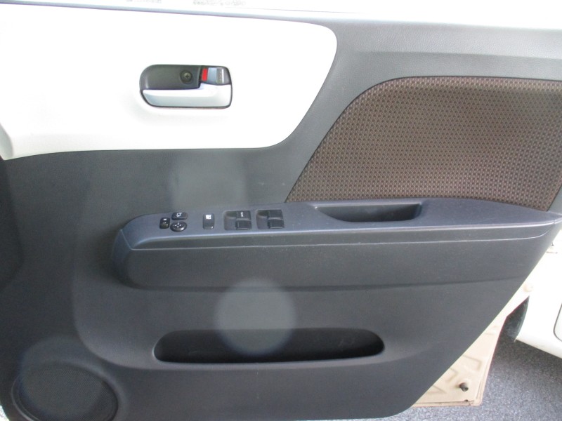 スズキ MRワゴン24枚目