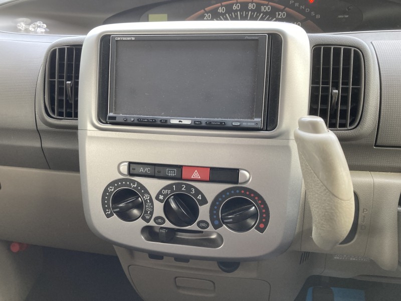 ダイハツ タント9枚目