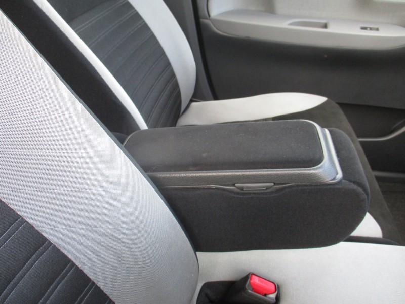 トヨタ ピクシスジョイ9枚目