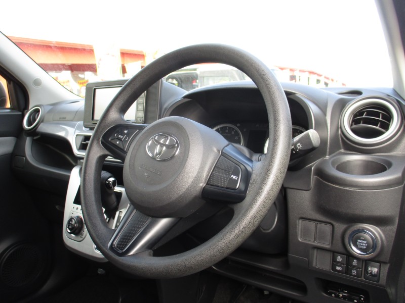 トヨタ ピクシスジョイ8枚目