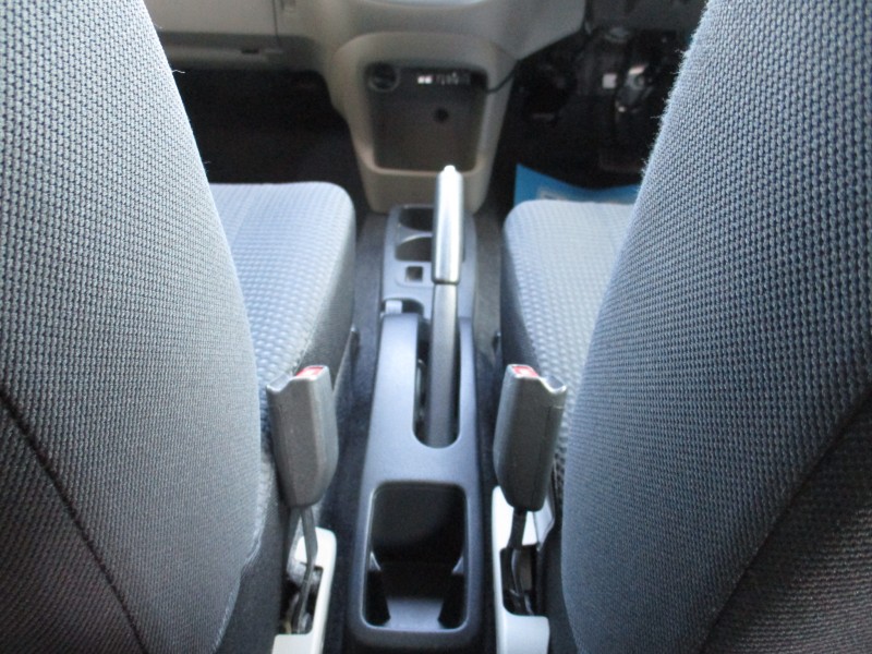 ダイハツ ミライース13枚目