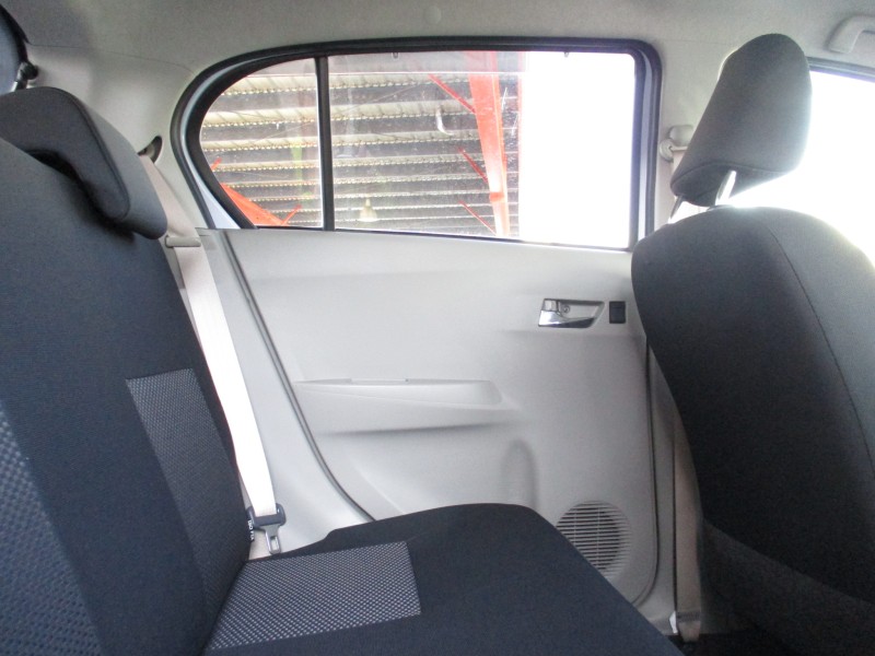 ダイハツ ミライース24枚目