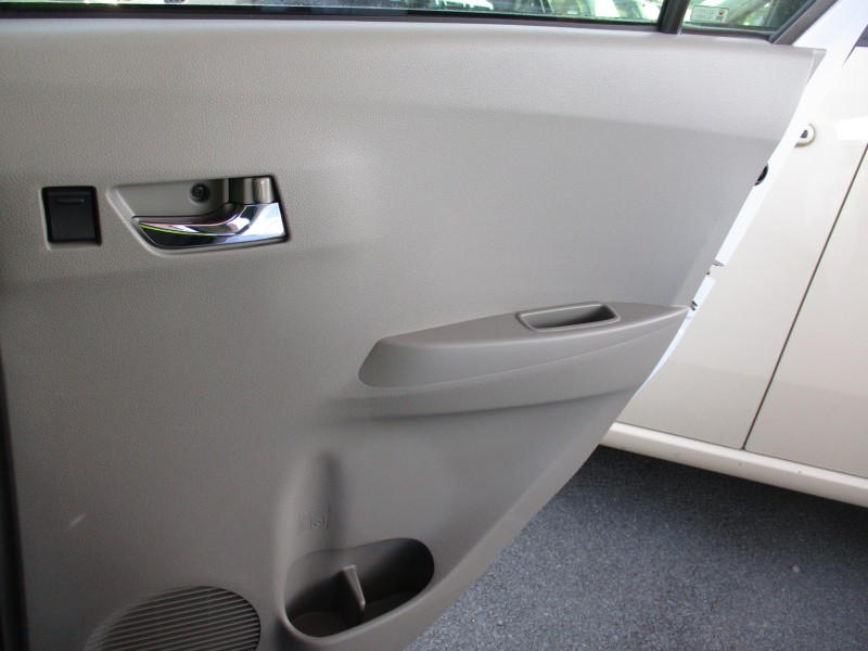 ダイハツ ミライース26枚目