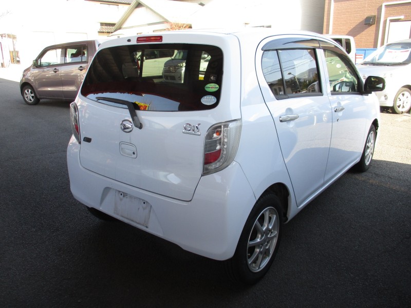 ダイハツ ミライース3枚目