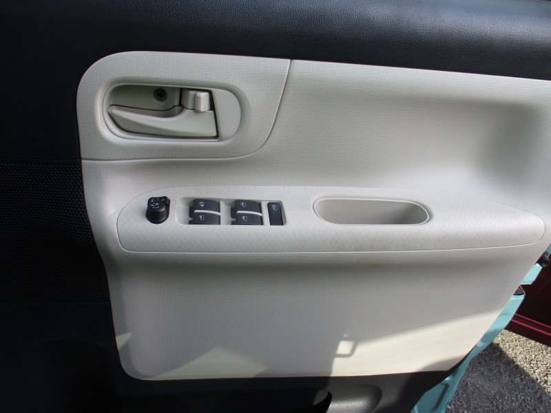 ダイハツ ムーヴキャンバス25枚目