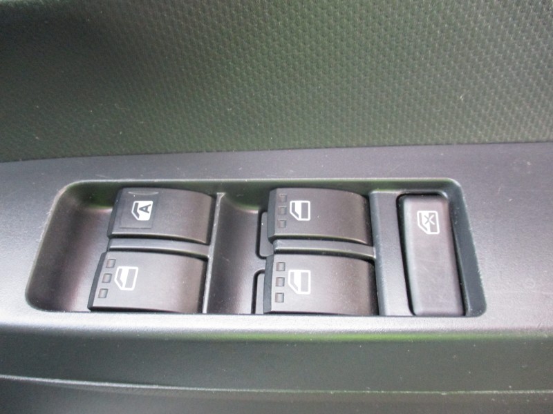 ダイハツ ミライース24枚目