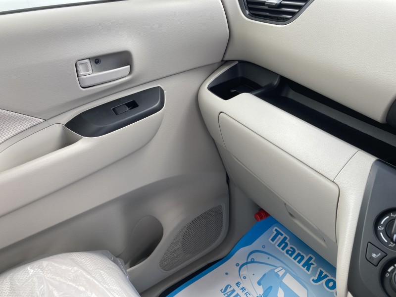 三菱 eKスペース12枚目