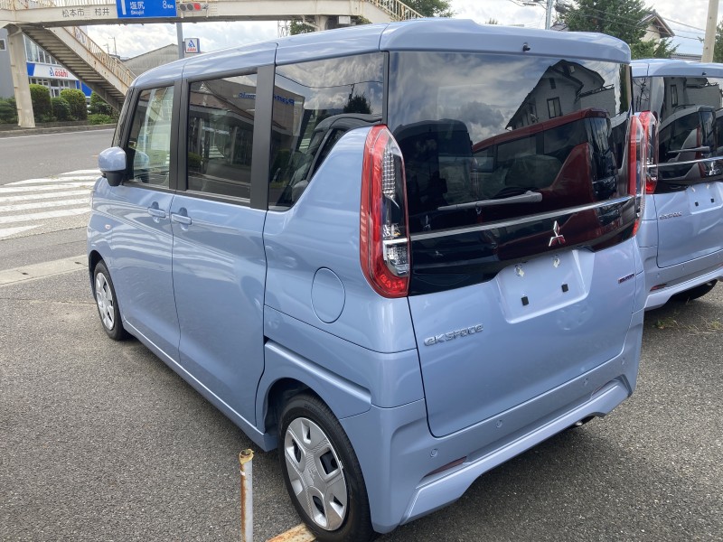 三菱 eKスペース4枚目