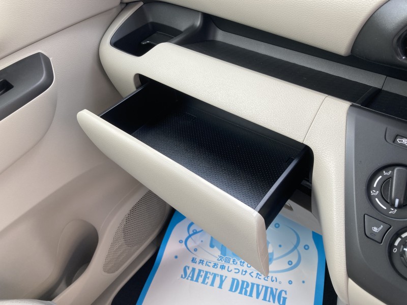 三菱 eKスペース13枚目