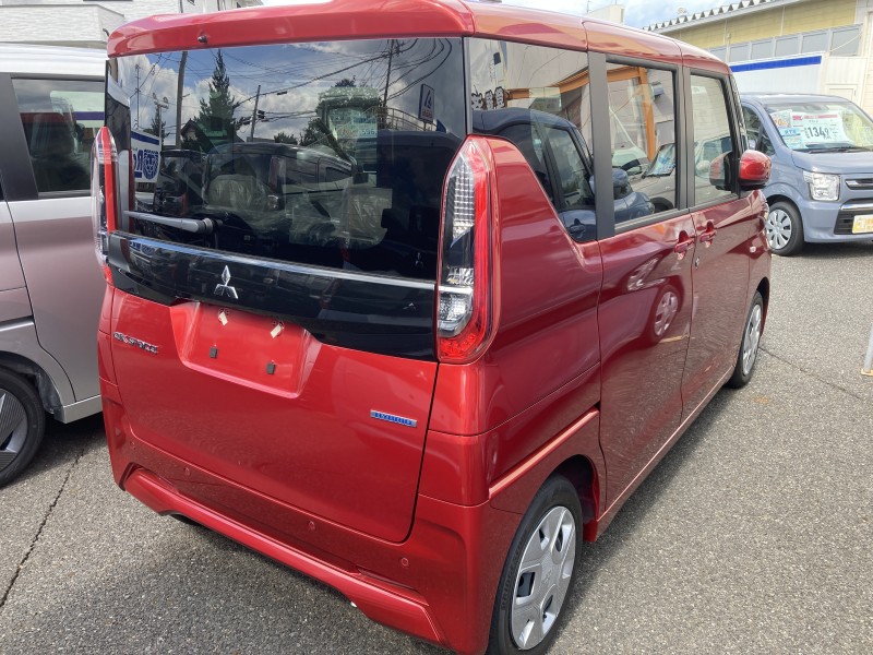 三菱 eKスペース3枚目