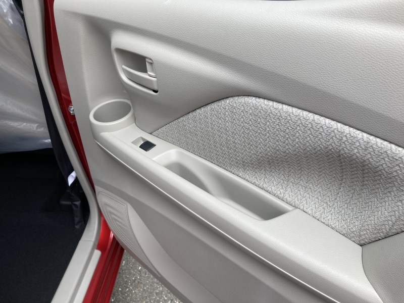 三菱 eKワゴン26枚目