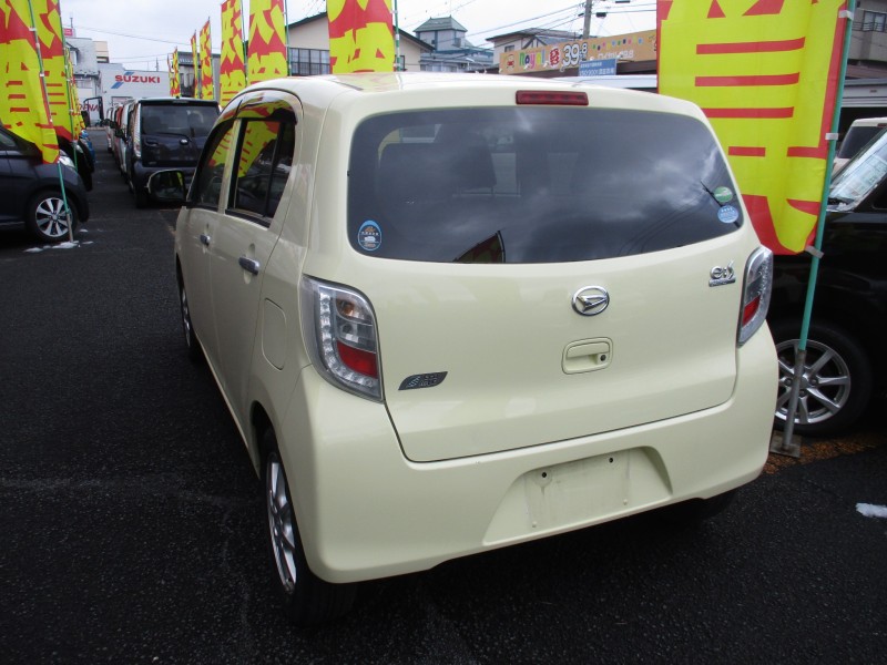 ダイハツ ミライース5枚目