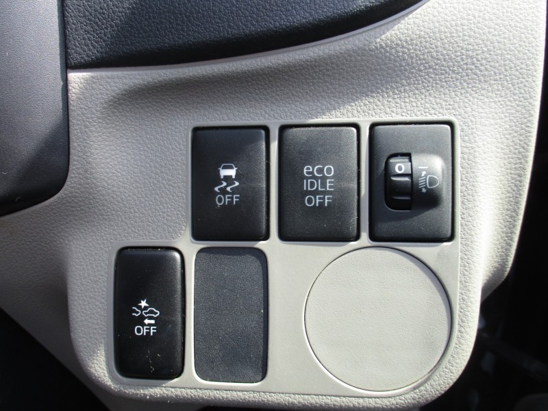 ダイハツ ミライース14枚目