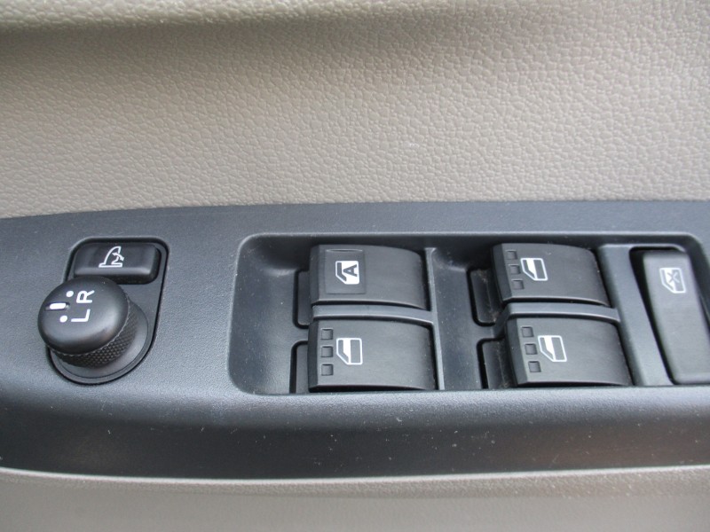 ダイハツ ミライース18枚目