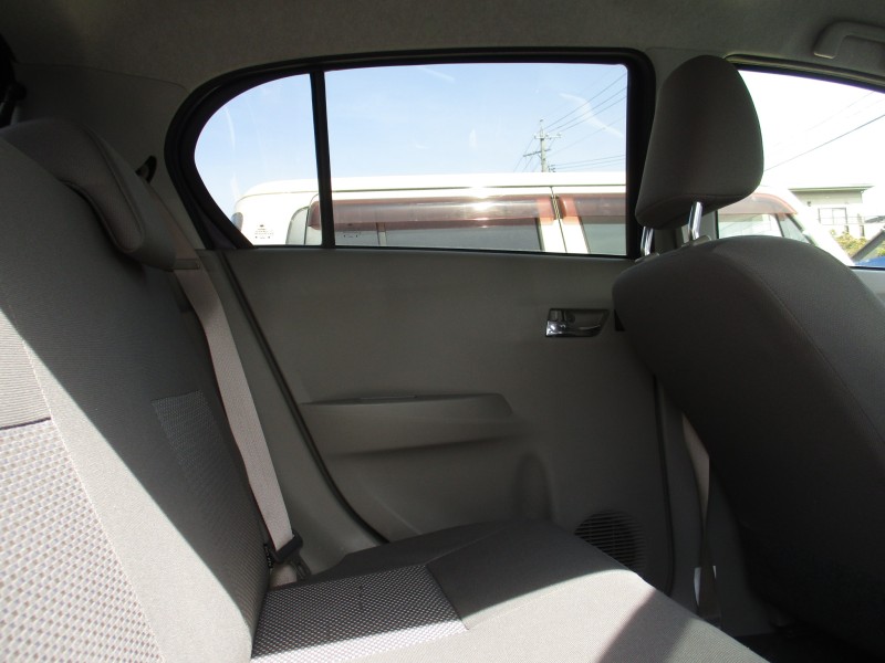 ダイハツ ミライース19枚目