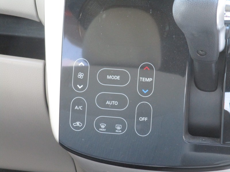 三菱 eKワゴン11枚目