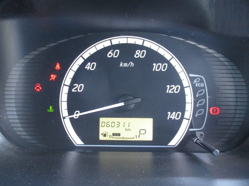 三菱 eKワゴン18枚目