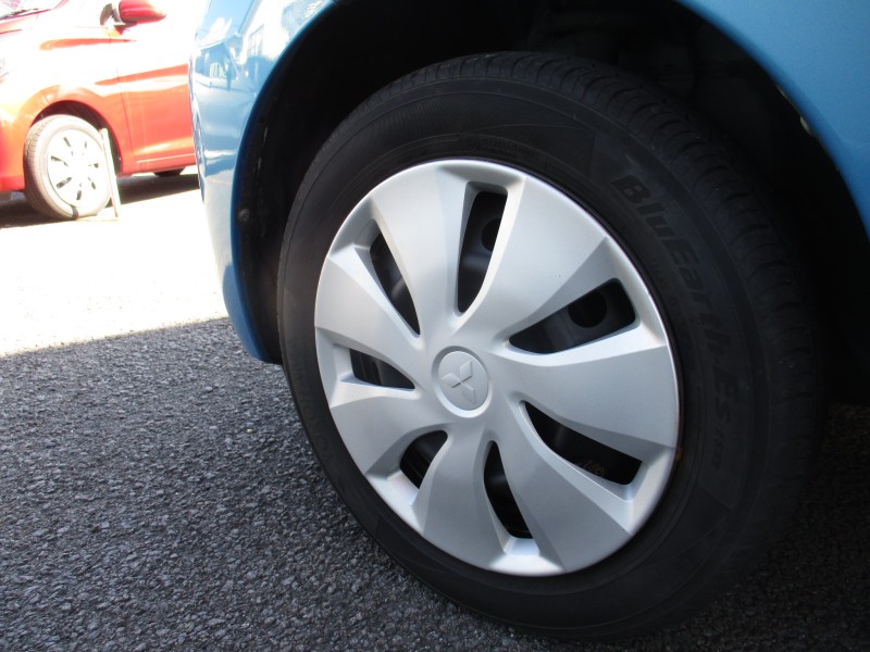 三菱 eKワゴン27枚目