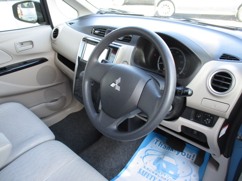 三菱 eKワゴン8枚目