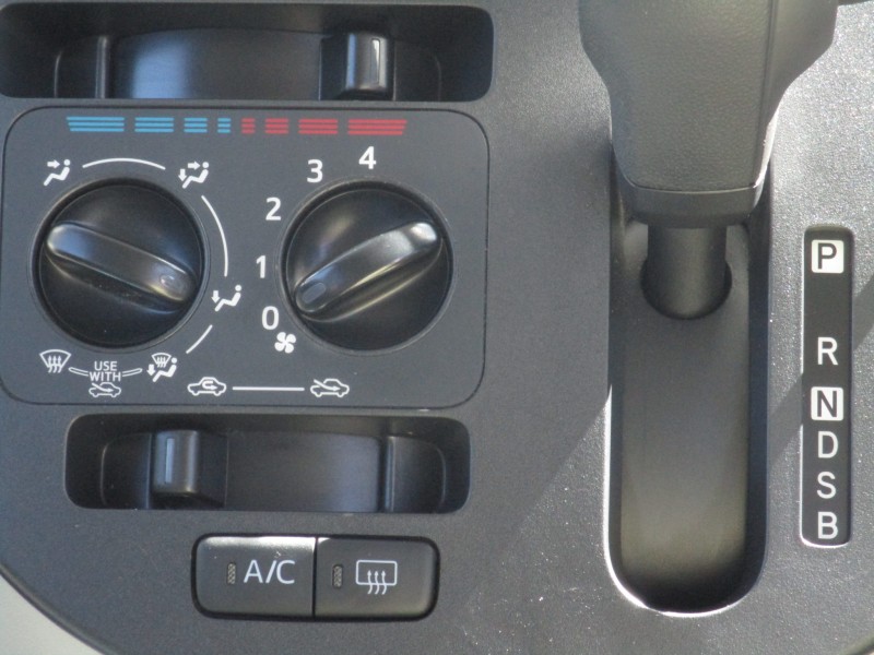 ダイハツ タント12枚目