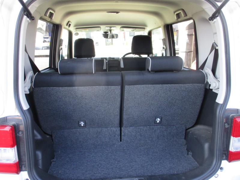 トヨタ ピクシススペース7枚目