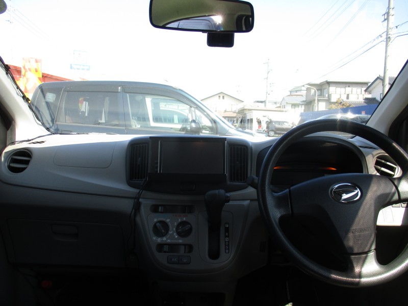 ダイハツ ミライース10枚目