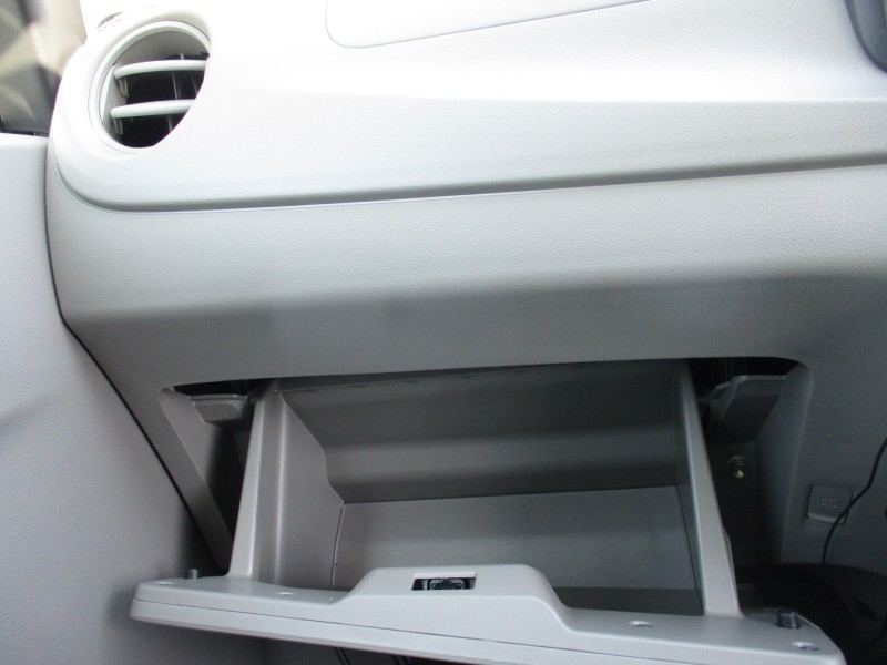 ダイハツ ミライース13枚目