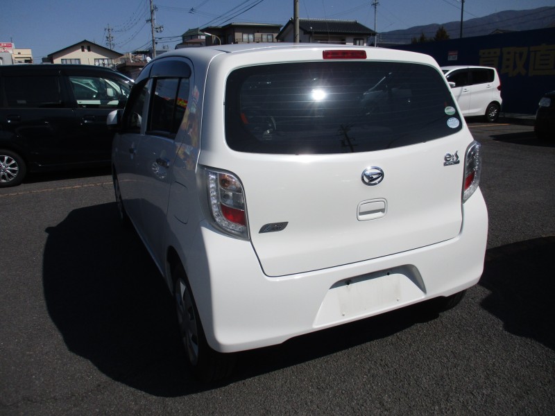 ダイハツ ミライース5枚目