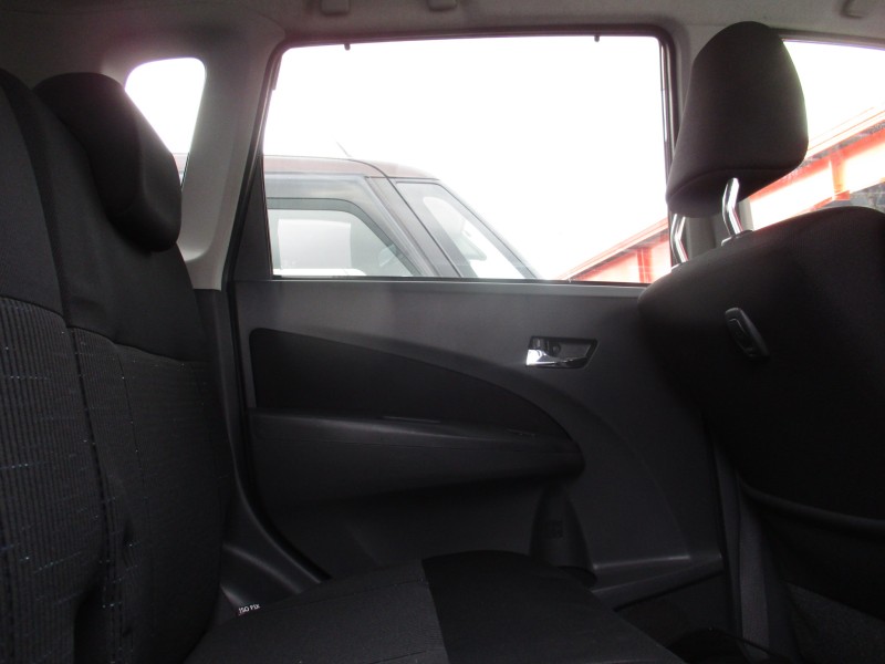 ダイハツ ムーヴ23枚目