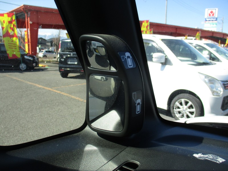 ホンダ N BOX13枚目