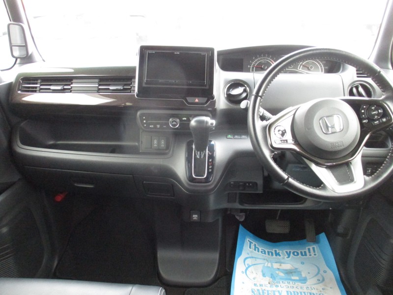 ホンダ N BOX10枚目