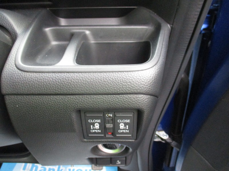 ホンダ N BOX18枚目