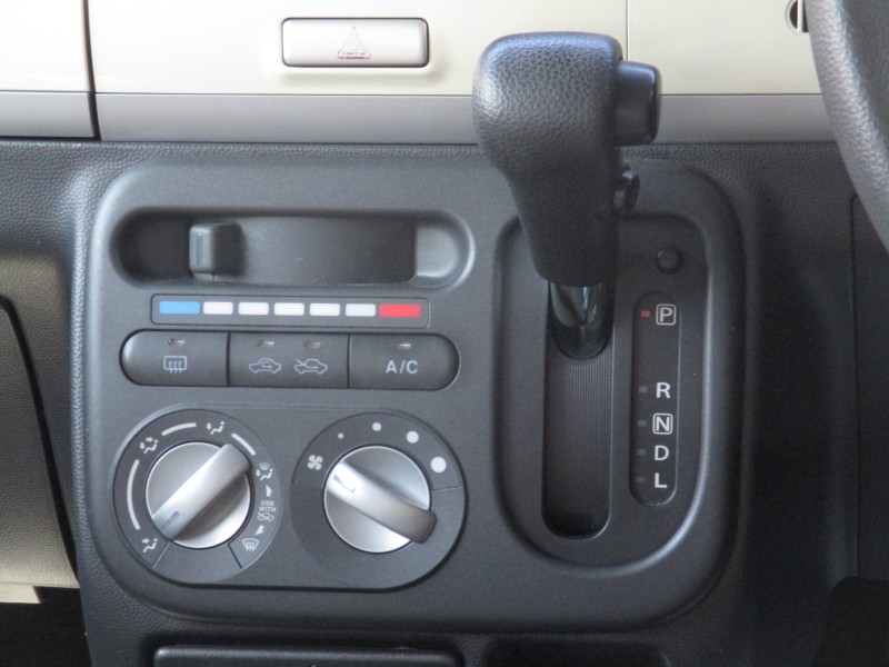 スズキ アルトラパン11枚目