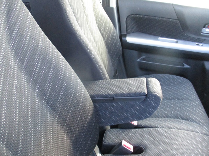 スズキ スペーシア9枚目